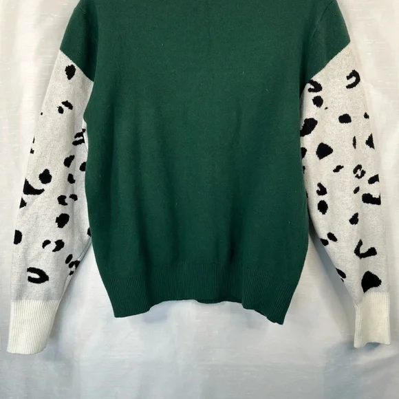 Green Leopard Print Sweater - Picture 9 of 11